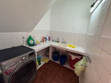 Casa 5 Ambientes con Quincho y Terraza