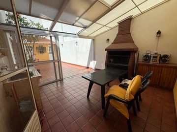 Casa 5 Ambientes con Quincho y Terraza