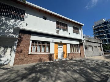 Casa 5 Ambientes con Quincho y Terraza