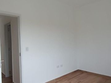 Excelente departamento a estrenar en el centro de Moreno