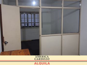 3 OFICINAS AGRUPADAS USO PROFESIONAL MORON 85 M2