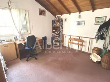 VENTA CHALET PH DE ESTILO 6 AMBIENTES EN HAEDO.