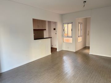Semipiso 2 ambientes impecable Apto Credito