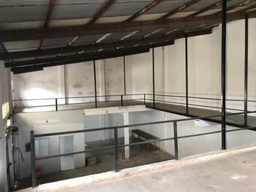 ALQUILER - GALPON 280 M2 - ZONA INDUSTRIAL
