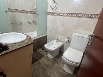 Venta duplex 5 ambientes. Barracas