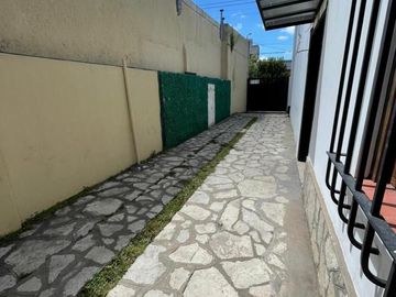 Importante oficina en alquiler