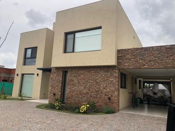 Casa En Venta A Estrenar Country Terravista - General Rodriguez