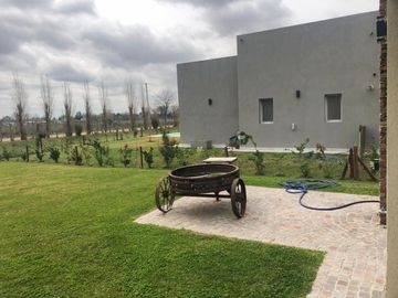 Casa En Venta A Estrenar Country Terravista - General Rodriguez