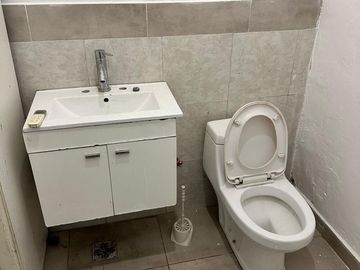 ALQUILER LOCAL/GALPON 100 MT2 - CABILDO 754 - VILLA MADERO