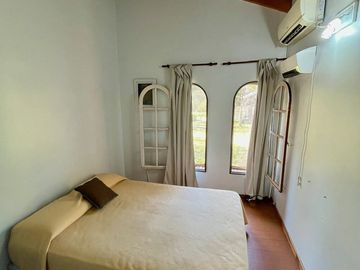 HERMOSO CHALET DE 7 AMB EN COUNTRY EL PARAISO