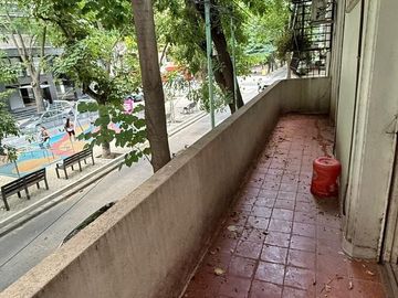 SE VENDE PH TRIPLEX AL FRENTE