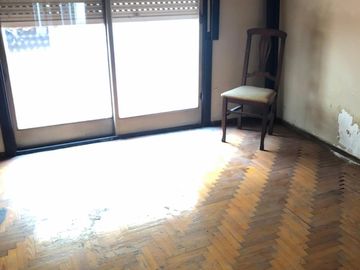 Venta casa en lote propio 8,66x24. 4 ambientes