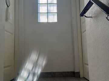 DEPARTAMENTO PH DE 3 AMBIENTES AL FRENTE CON VISTA A DONATO ALVAREZ Y FALUCHO PRIMER PISO POR ESCALERA
