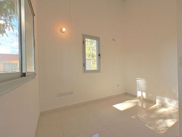 Venta Triplex 4 Ambientes Con Cochera Y Parrilla En Ciudad Jardin