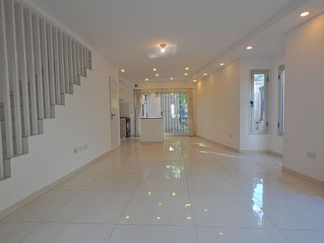 Venta Triplex 4 Ambientes Con Cochera Y Parrilla En Ciudad Jardin