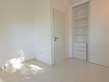 Venta Triplex 4 Ambientes Con Cochera Y Parrilla En Ciudad Jardin