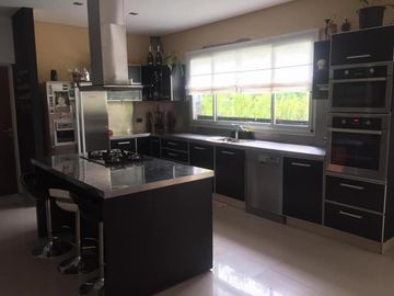 Hermosa casa de 5 amb