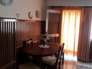 EXCELENTE CHALET EN CIUDAD JARDIN