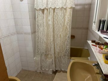 NUEVO VALOR VENTA CHALET DE 4 AMBIENTES CON 2 BAÑOS EN CIUDAD JARDIN