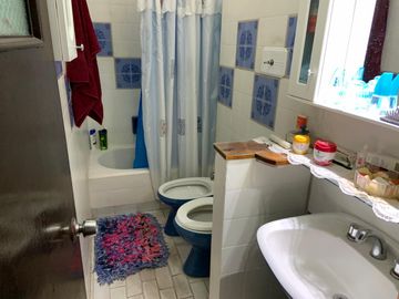 NUEVO VALOR VENTA CHALET DE 4 AMBIENTES CON 2 BAÑOS EN CIUDAD JARDIN