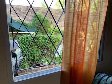 NUEVO VALOR VENTA CHALET DE 4 AMBIENTES CON 2 BAÑOS EN CIUDAD JARDIN