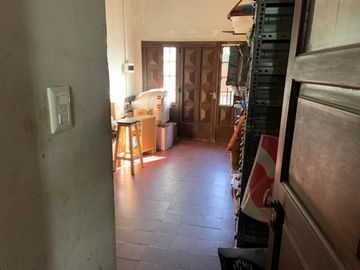 NUEVO VALOR VENTA CHALET DE 4 AMBIENTES CON 2 BAÑOS EN CIUDAD JARDIN