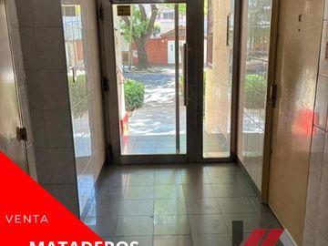 Departamento a la venta en Mataderos
