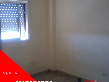 Departamento a la venta en Mataderos