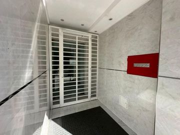 MONOAMBIENTES AMPLIOS Y LUMINOSOS ,  EXCELENTE UBICACION , A METROS DEPLAZA DON BOSCO/HOSPITAL VELEZ SARFIELD