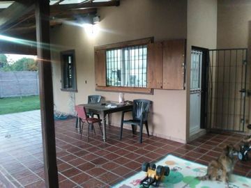 Casa 3 Ambientes En Venta - Francisco Alvarez, Moreno