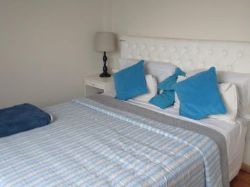 Vende 2 Ambientes En Caballito , Muy Amplio Luminoso. Refaccionado A Nuevo