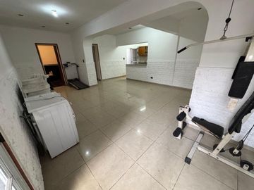 CASA PH DE 3 AMBIENTES EN VENTA - MORON CENTRO