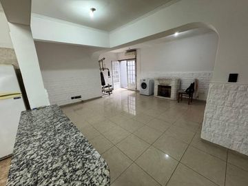 CASA PH DE 3 AMBIENTES EN VENTA - MORON CENTRO