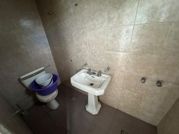 CASA PH DE 3 AMBIENTES EN VENTA - MORON CENTRO