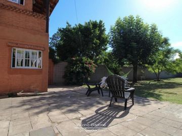 Casa en Venta Castelar con amplio parque