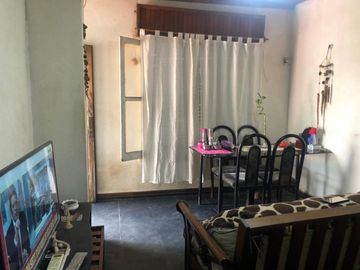 PH a refaccionar al frente de 3 ambientes, totalmente independiente. Sin expensas