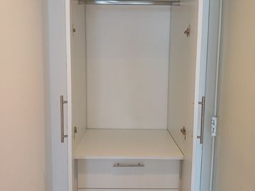 Monoambiente al fte c/balcón