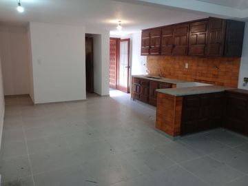 EXCLENTE CASA EN PUNTA CHICA . SAN FRNANDO. KENEDY 300