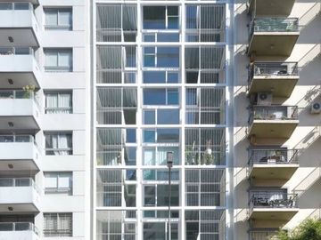 A estrenar - 2 amb en 60 m2. Baño y toilette. Balcon y Patio con parrilla.