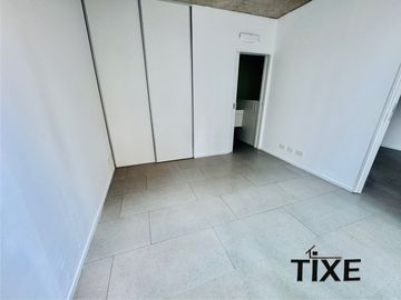 A estrenar - 2 amb en 60 m2. Baño y toilette. Balcon y Patio con parrilla.