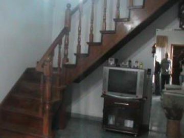 Chalet de 6 ambientes, apto a crédito.