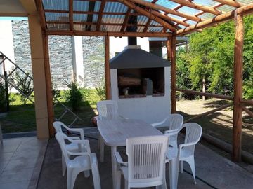 Bella casa a estrenar en Bº San Alfonso, Pilar del Este