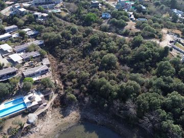Lote con costa al lago San Roque, en Villa del Lago. Carlos Paz