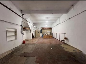 ALQUILER - AMPLIO LOCAL DE 170 M2 - CASTELAR