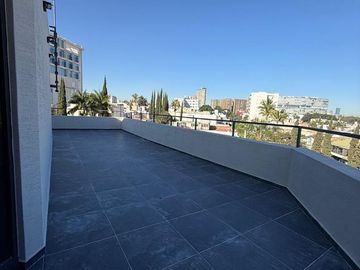 Oficina/ Consultorios  en renta en Prados Providencia