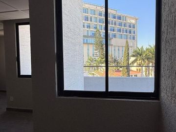 Oficina/ Consultorios  en renta en Prados Providencia