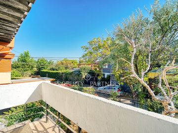Venta Casa familiar con patio para remodelar en Ñuñoa