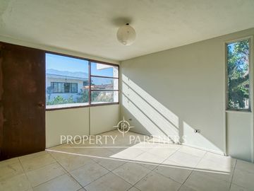Venta Casa familiar con patio para remodelar en Ñuñoa