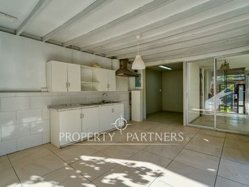 Venta Casa familiar con patio para remodelar en Ñuñoa