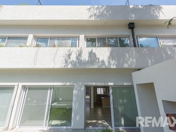 VENTA TRIPLEX 4 AMBIENTES EN PARQUE LELOIR